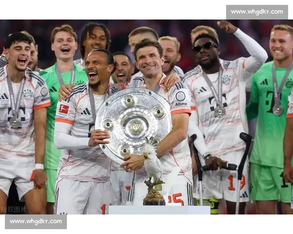 门兴 800 万欧锁定伯尔尼 16 岁双胞胎：右后卫 + 边锋双星创德甲纪录